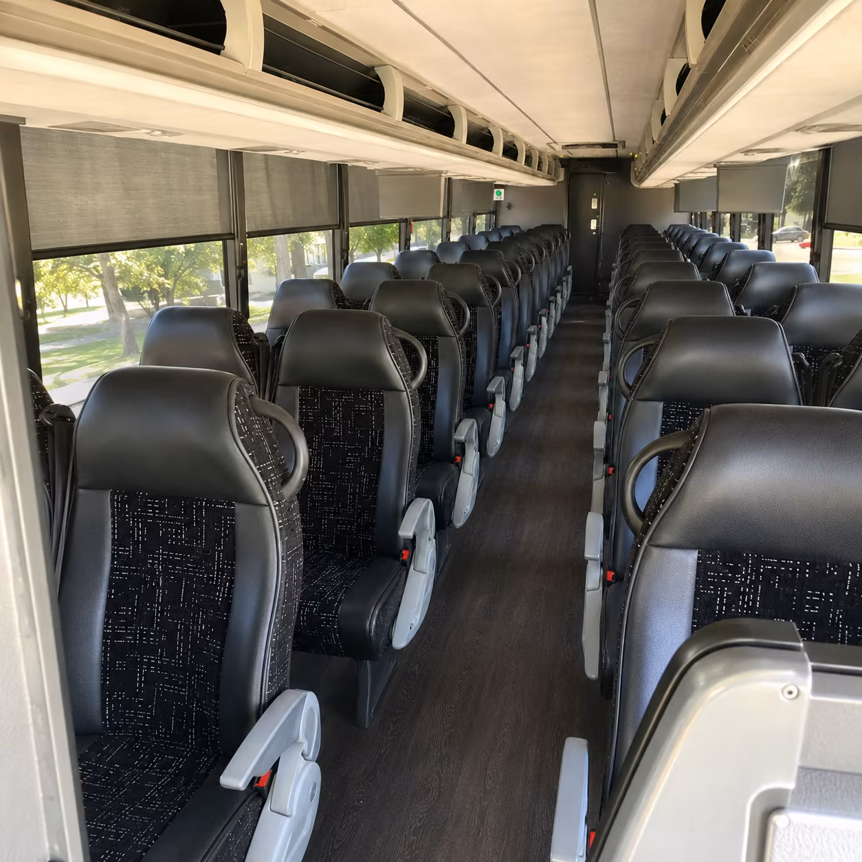 charter buses for st louis science center and museum field trips