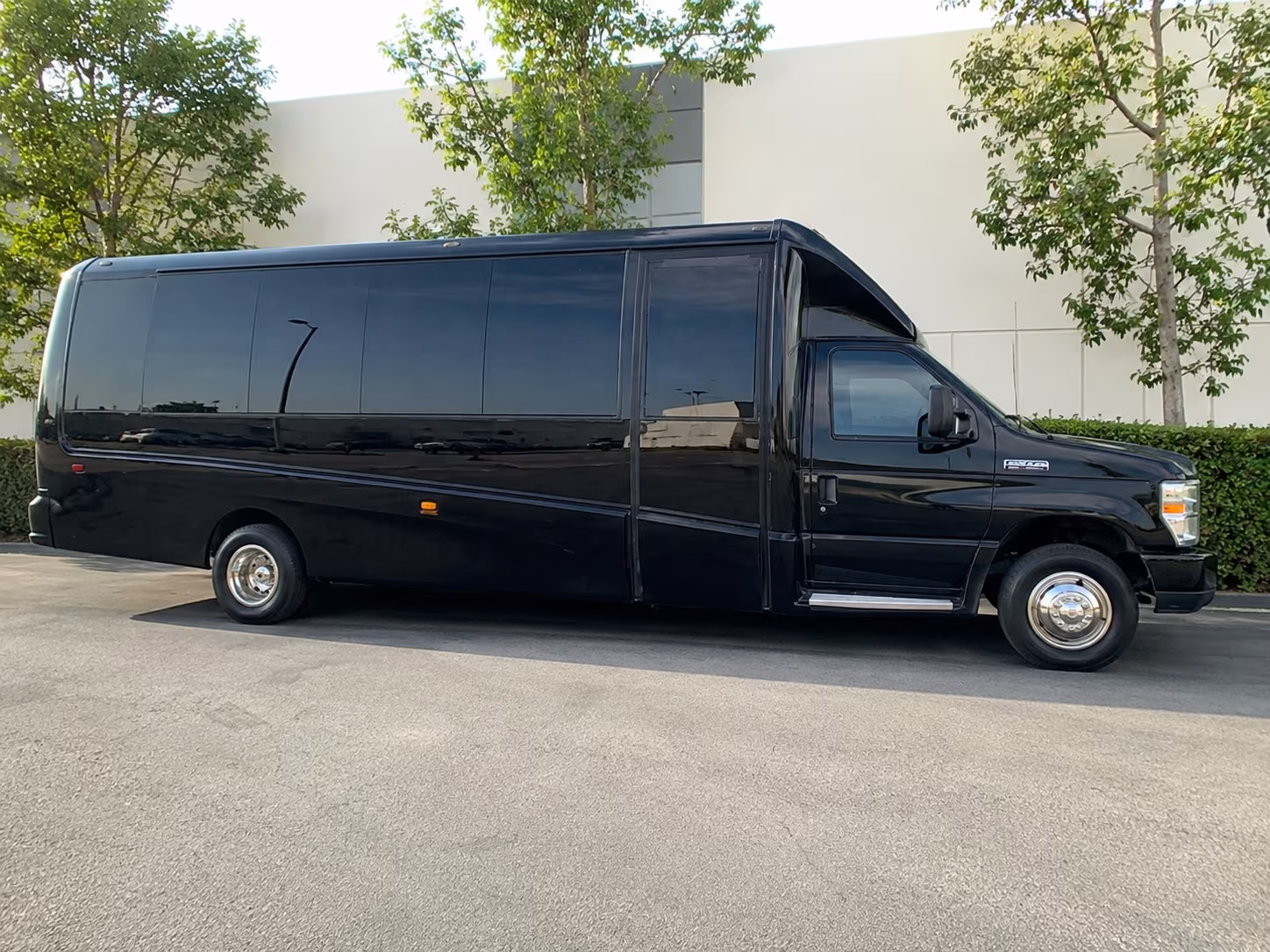 concert shuttle buses to enterprise center shows and sporting events