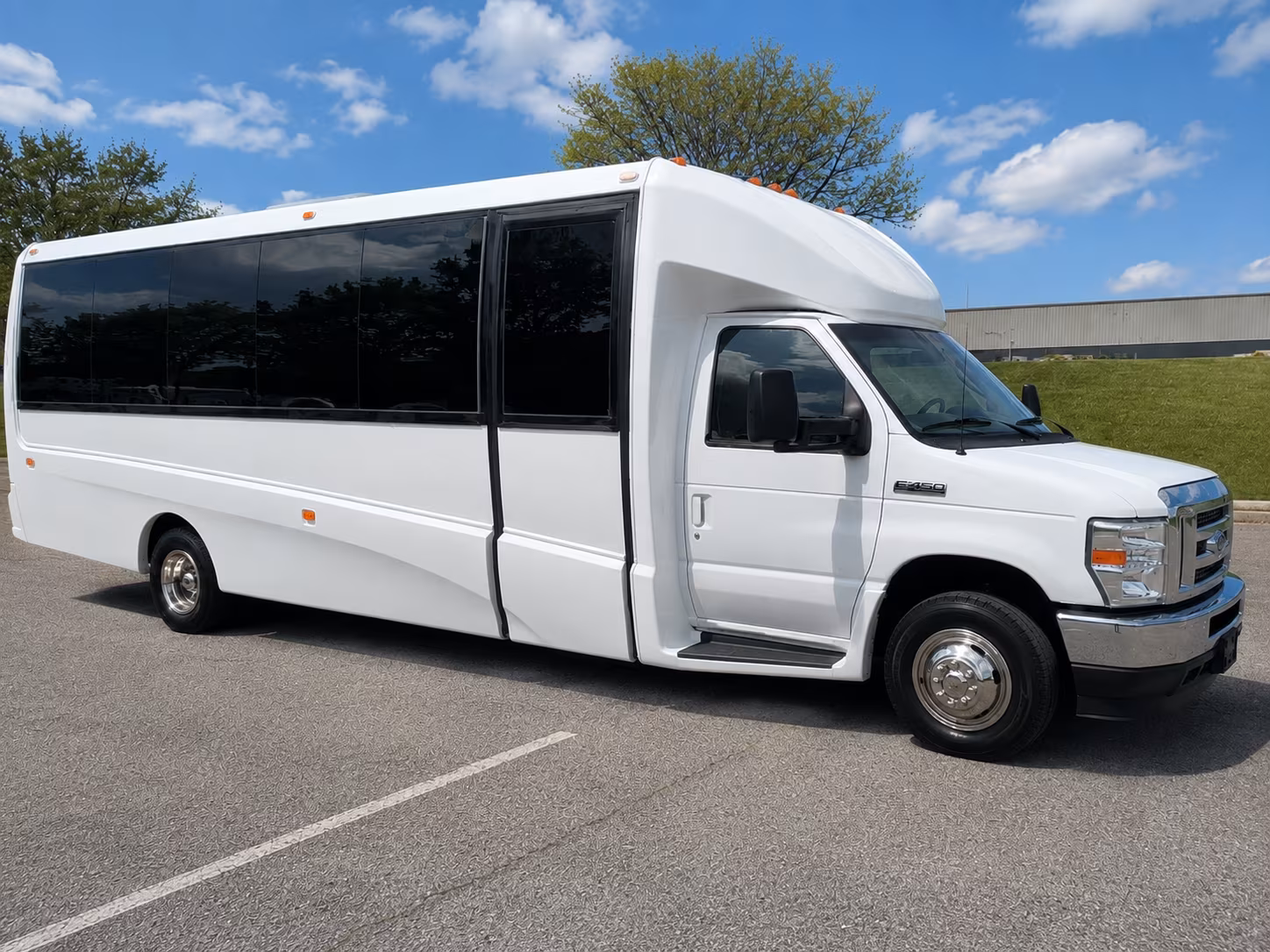 minibus rentals for performing arts and cultural field trips in st louis