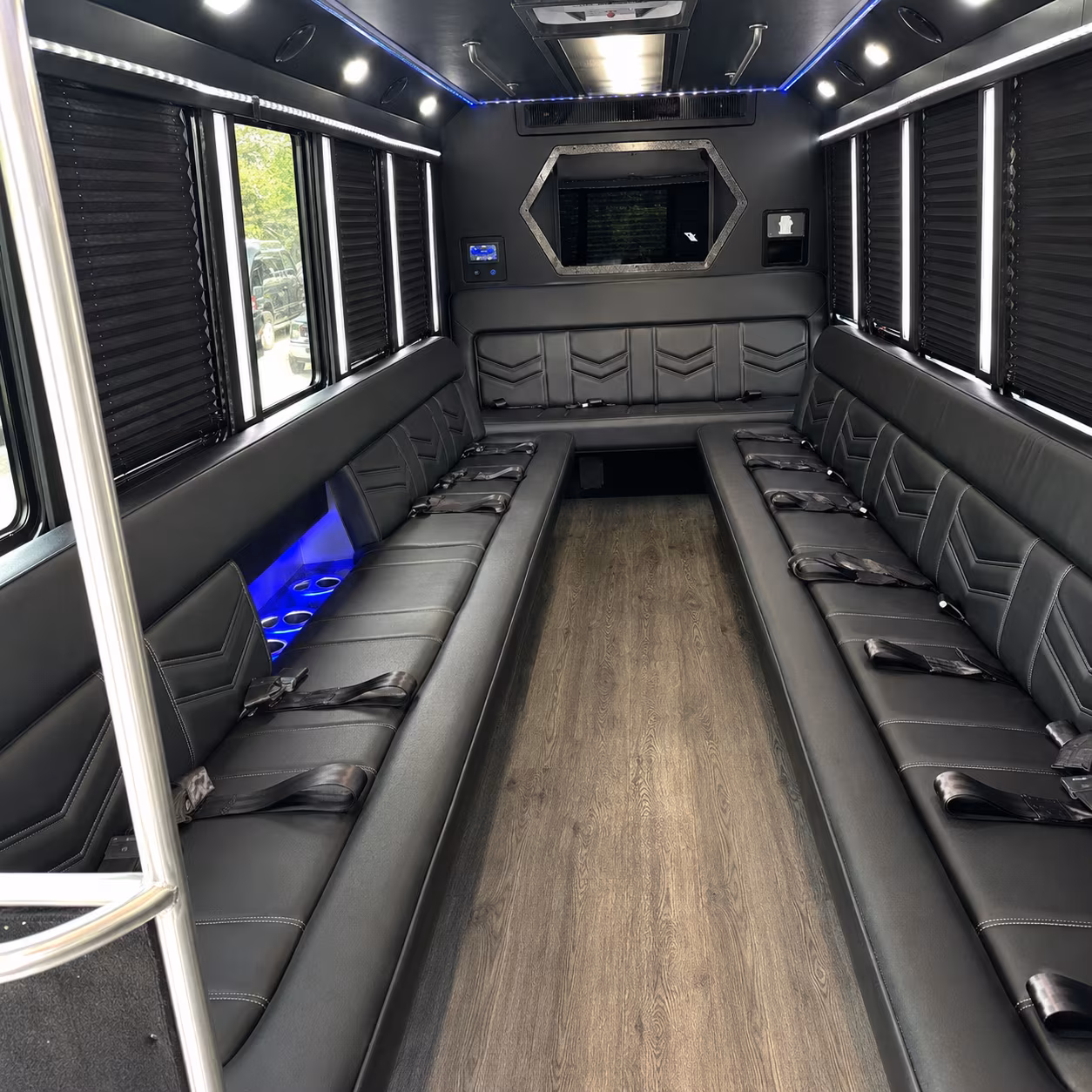 party bus rentals for st louis proms at ladue chaminade and sluh