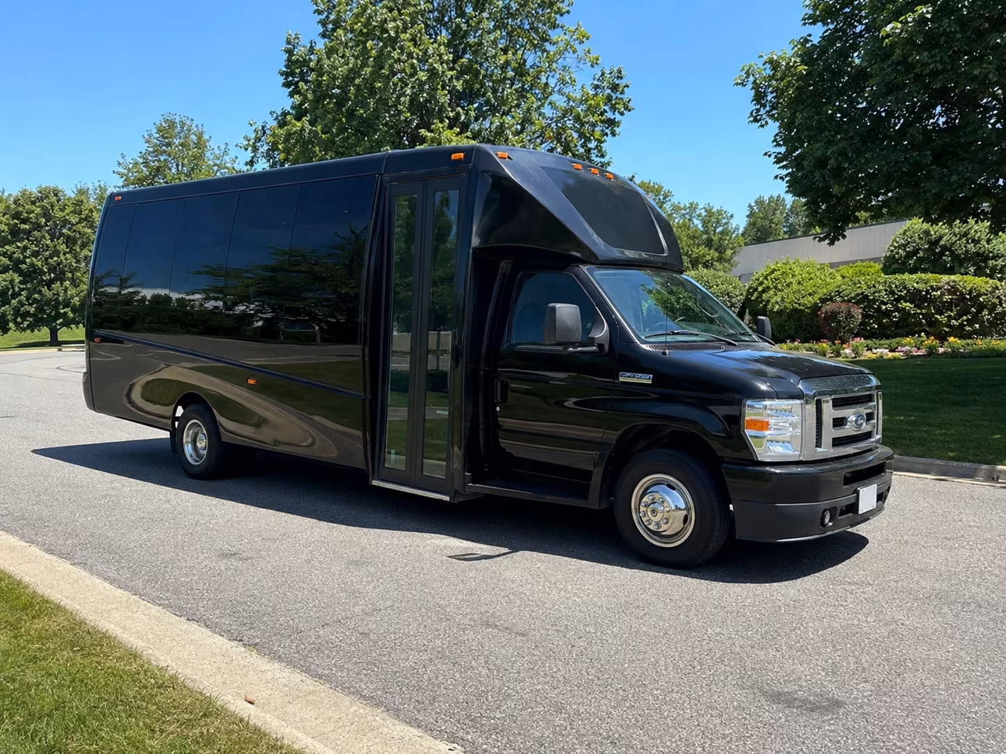 party buses to stifel theatre concerts and downtown st louis shows