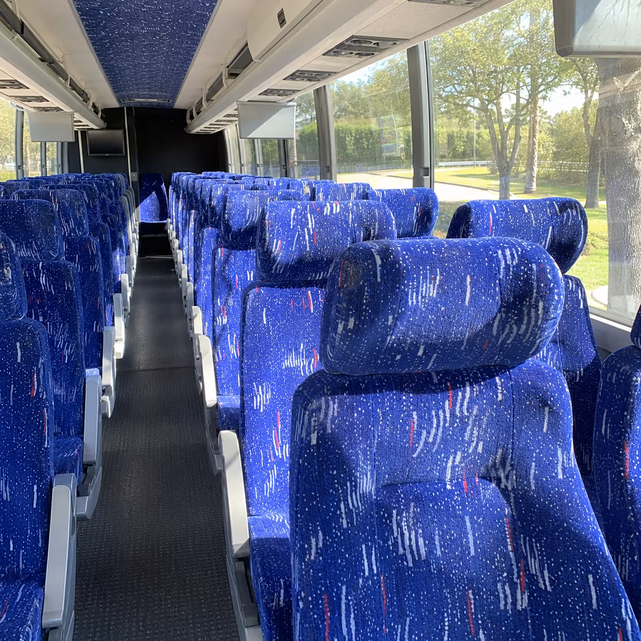 st louis charter bus rentals for long distance college and university trips