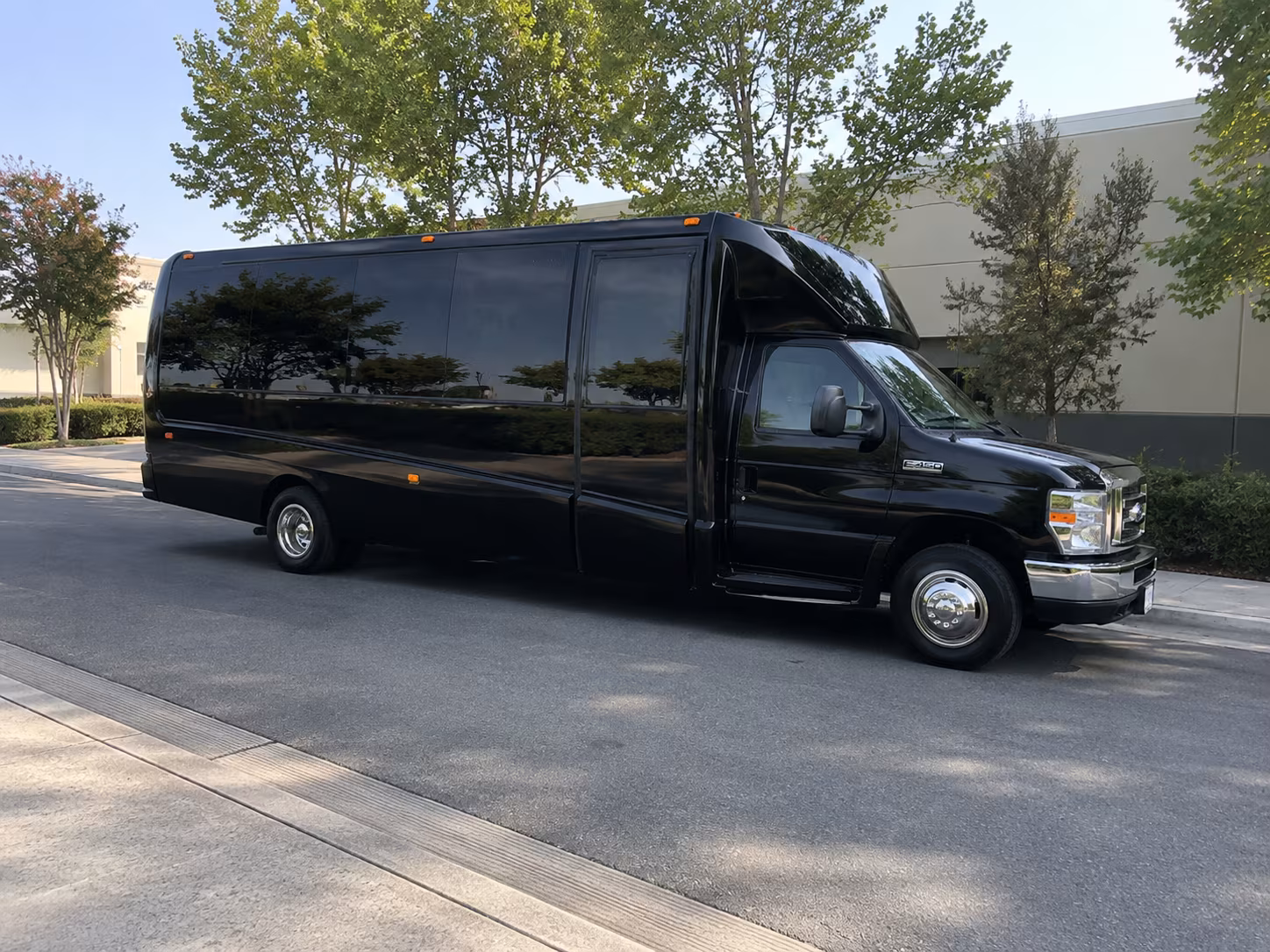st louis party bus rental 2