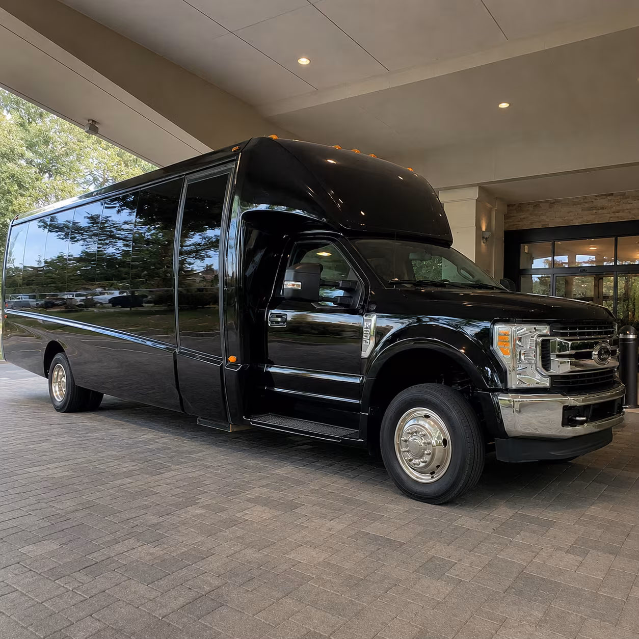 st louis prom bus rentals for groups in st charles o fallon and the west county